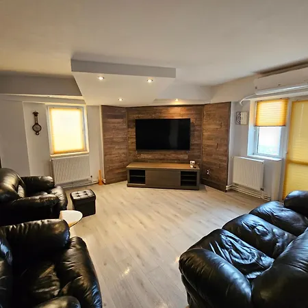 Apartment Oscar